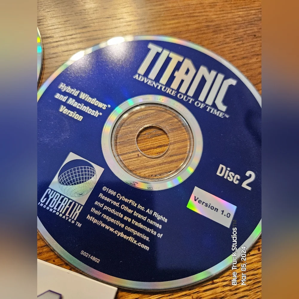 Titanic PC CD-ROM Game Windows Mac Hybrid Discs 1996 Cyberflix